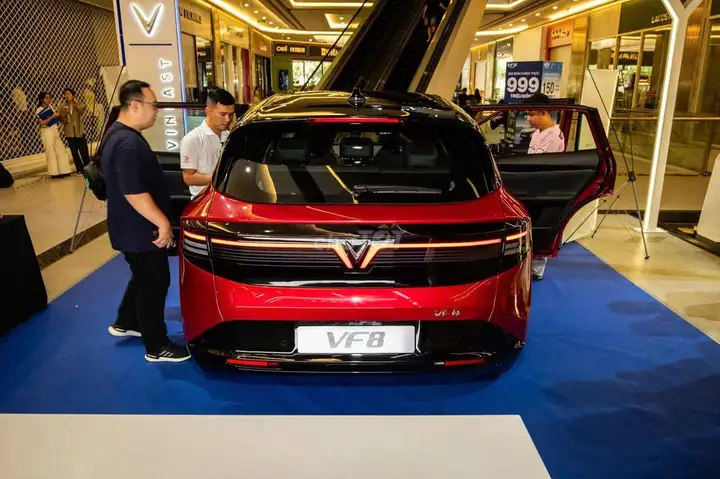 VinFast VF 8 All New 2026: спецпредложение за раннее бронирование