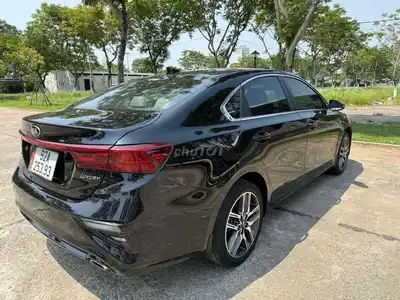 Kia Cerato Luxury черный автомат 60 тыс. км 2021