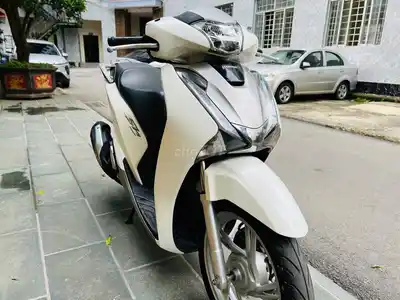 Honda SH белый 125 2019, в отличном и новом состоянии