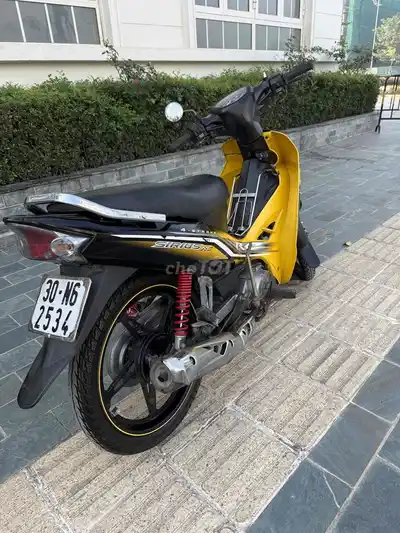 Yamaha Sirius 2010 желтый