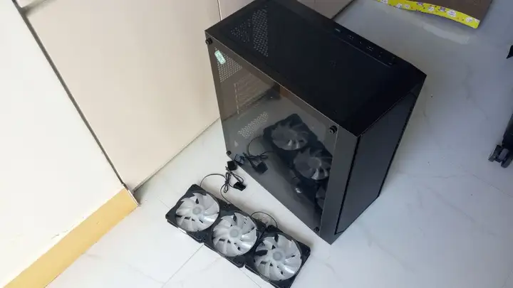 Компьютерный корпус ATX с 3 вентиляторами