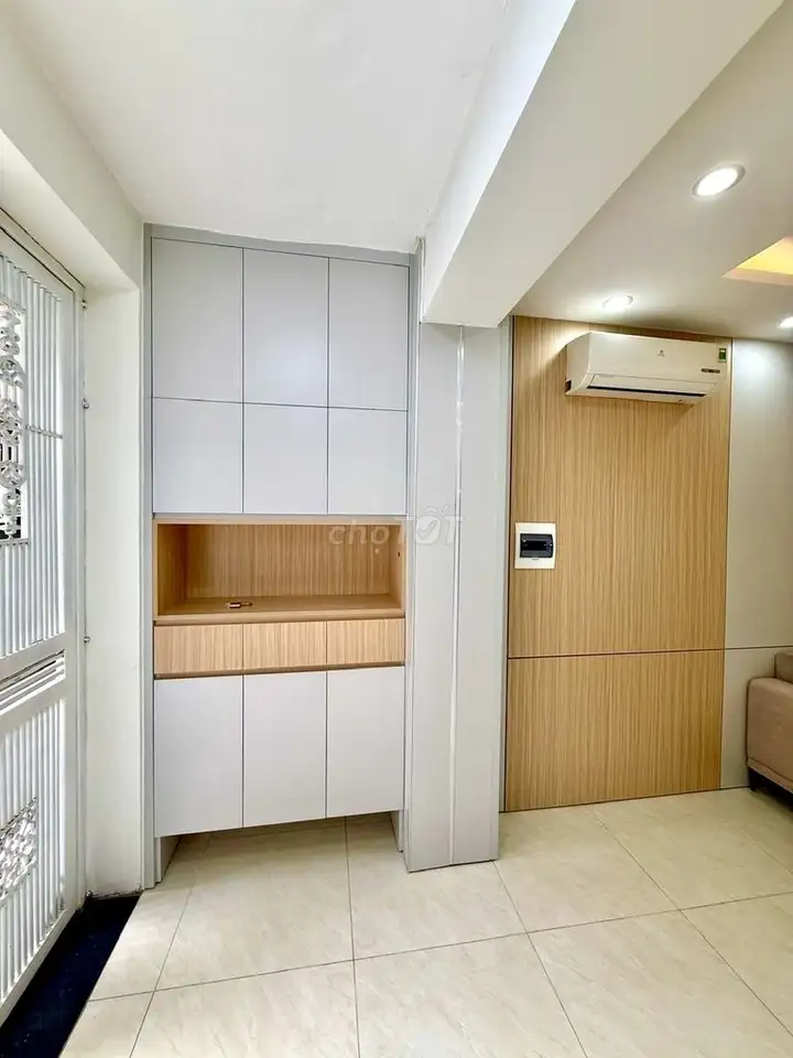 Квартира в общежитии 1 этаж, Нгуен Чи Тхань, 85м², 2 спальни, с мебелью