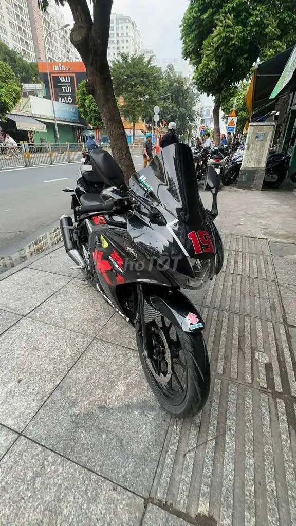 Suzuki GSX 150 2021 Черный Вьетнам Б/У