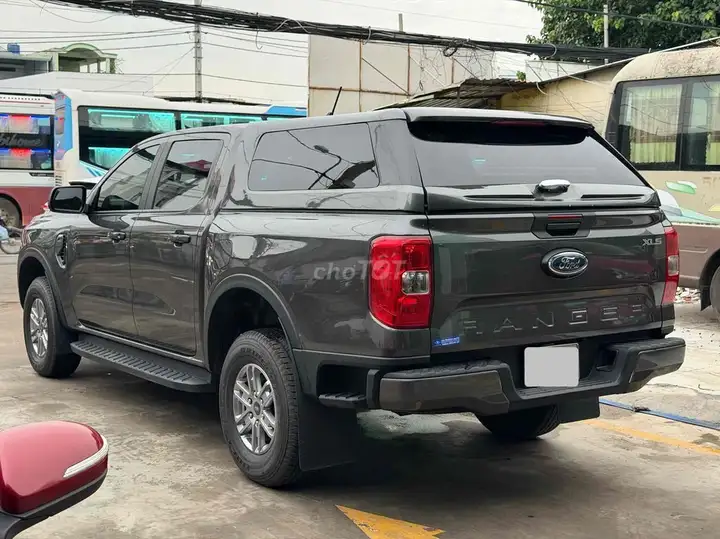 Ford Ranger XLS 2024, 31 000 км, серый