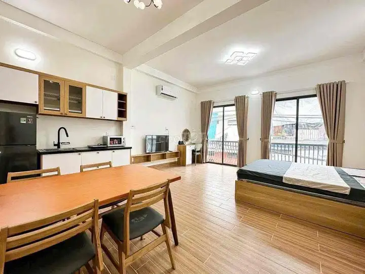 Аренда мини-квартиры 50 м², полная меблировка, район Ба Хат, 10-й район