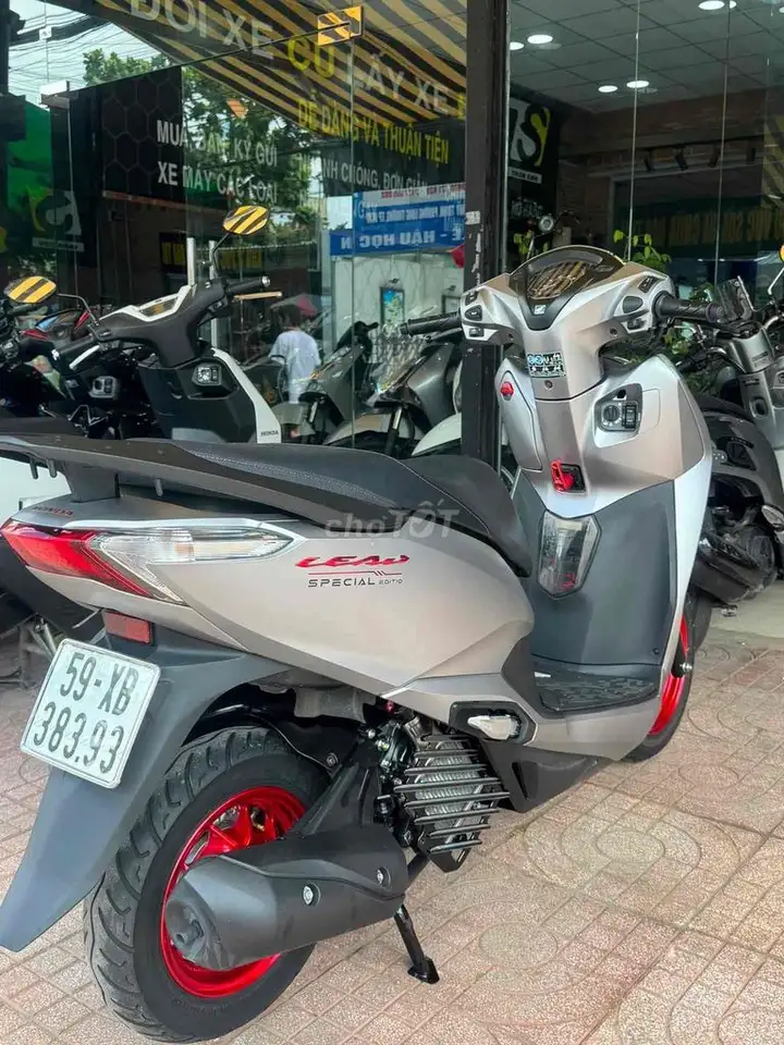 Honda Lead 125 2024 Серебристый 12000 км