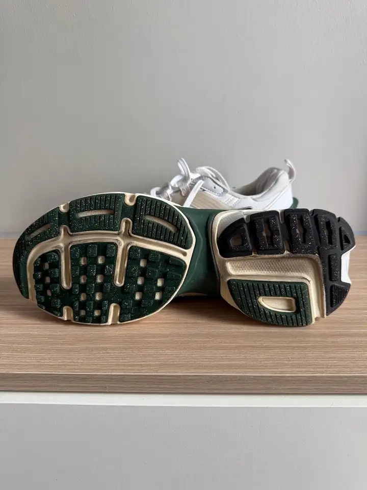 Nike V2K Run
