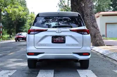 Toyota Avanza 2022 МКПП Серебристый