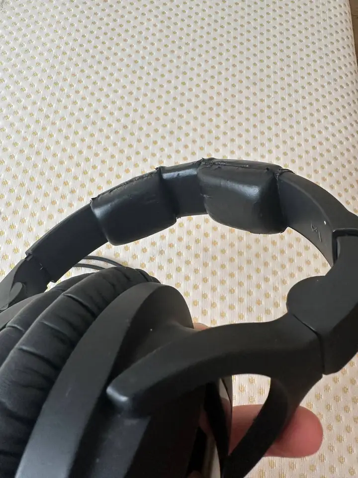 Наушники Sennheiser HD 300 Pro