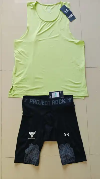 Спортивная одежда Under Armour, New Balance