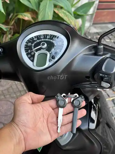 Yamaha Janus 2023 Черный 6500 км