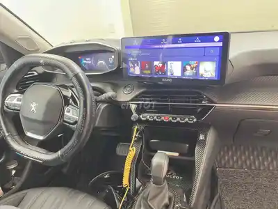PEUGEOT 2008 2023 GT LINE БЕЛЫЙ