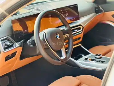 BMW 320i СПОРТЛАЙН LCI 2024 белый 15 000 км
