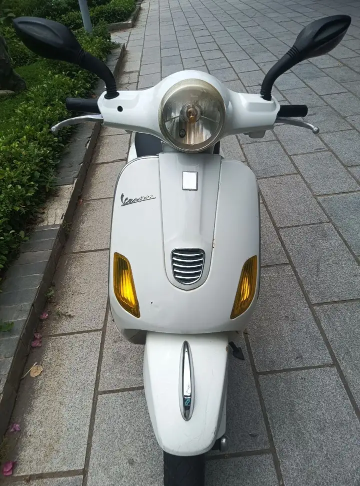 Vespa LX 155 (Piaggio)
