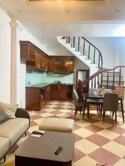 Дом 45 кв.м, 5 этажей, 3 спальни, переулок 192 Ким Ма, Бадинь