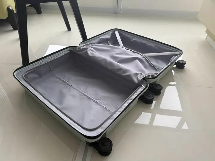 Чемодан Xiaomi Youth Edition 24"