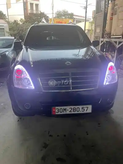 SsangYong Rexton 2008, 7 мест, черный