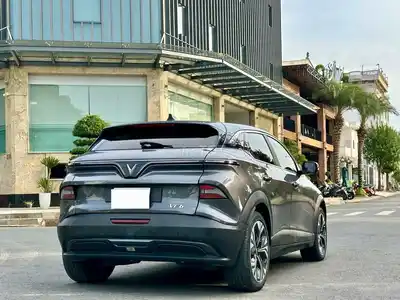 VinFast VF6Plus 2023, полностью необрезанный 33 000 км