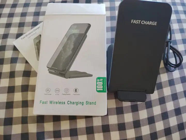 Подставка беспроводная зарядка для iPhone и Samsung