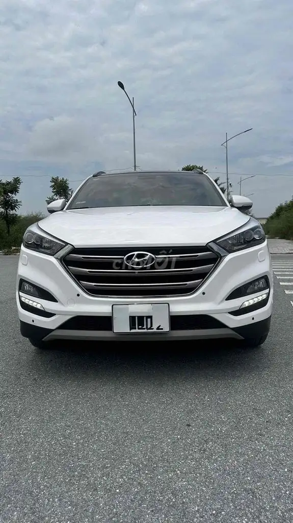 Hyundai Tucson 2018 1.6 Turbo белый 50 тыс. км