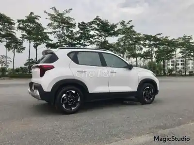 Kia Sonet Luxury 1.5 в 2025 году - 518 миллионов