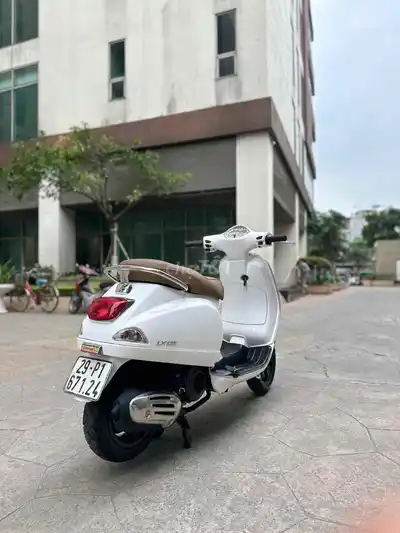 Piaggio Vespa LX 2018 i-get White