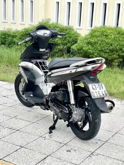 Воздушный клинок Honda 2010 черный, серебристый