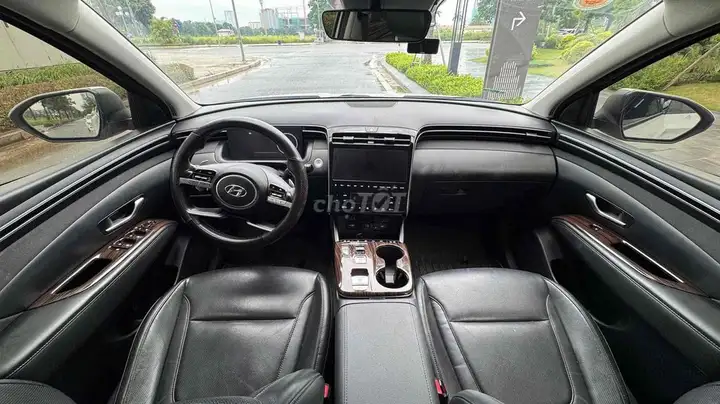 Hyundai Tucson 2.0D дизель полный фарш 2023 в отличном состоянии