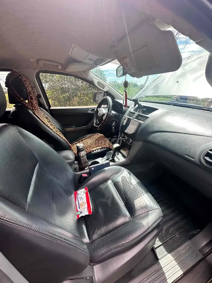 Mazda BT-50, автомат, серый