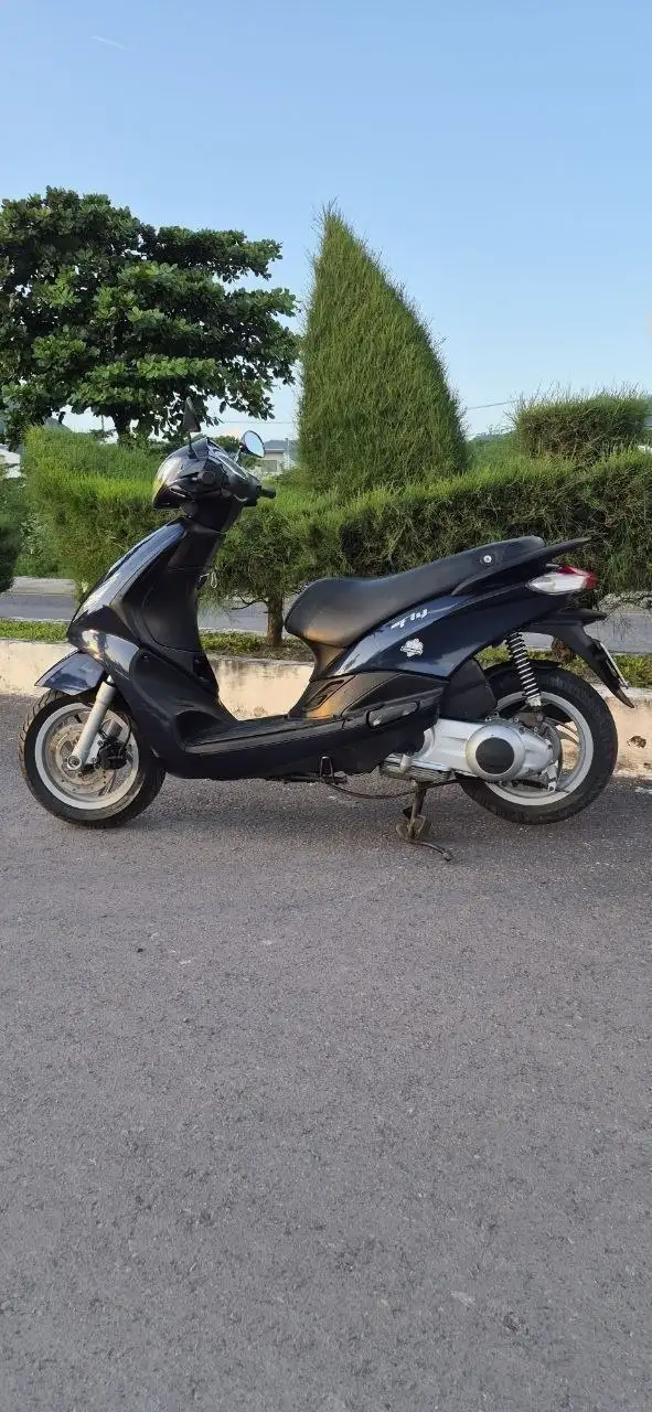 Мотоцикл Piaggio Fly 125cc 2014