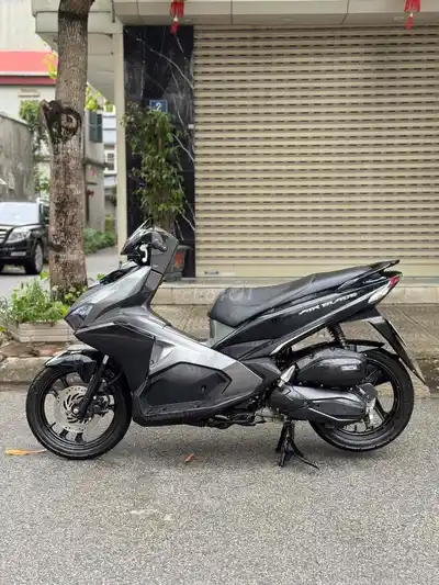 Honda Airblade 125i 2017 черный оригинал в отличном состоянии✅✅✅✅