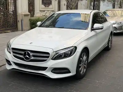 Mercedes-Benz C200 2016 Белый 90000 км