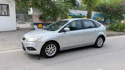 Ford Focus 2010 автомат серебристый