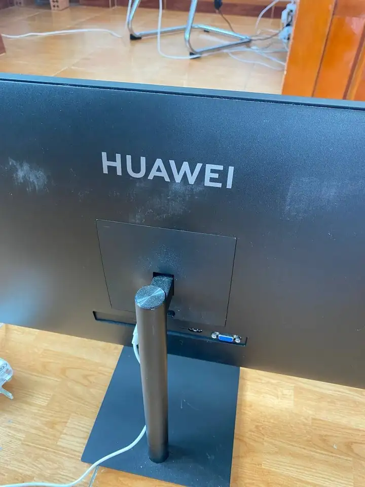 Huawei AD80HW монитор 23.8 дюйма