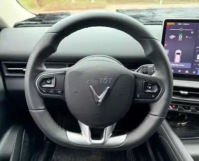 VINFAST VF7 2026 ECO 7.000 KM ЧЕРНЫЙ