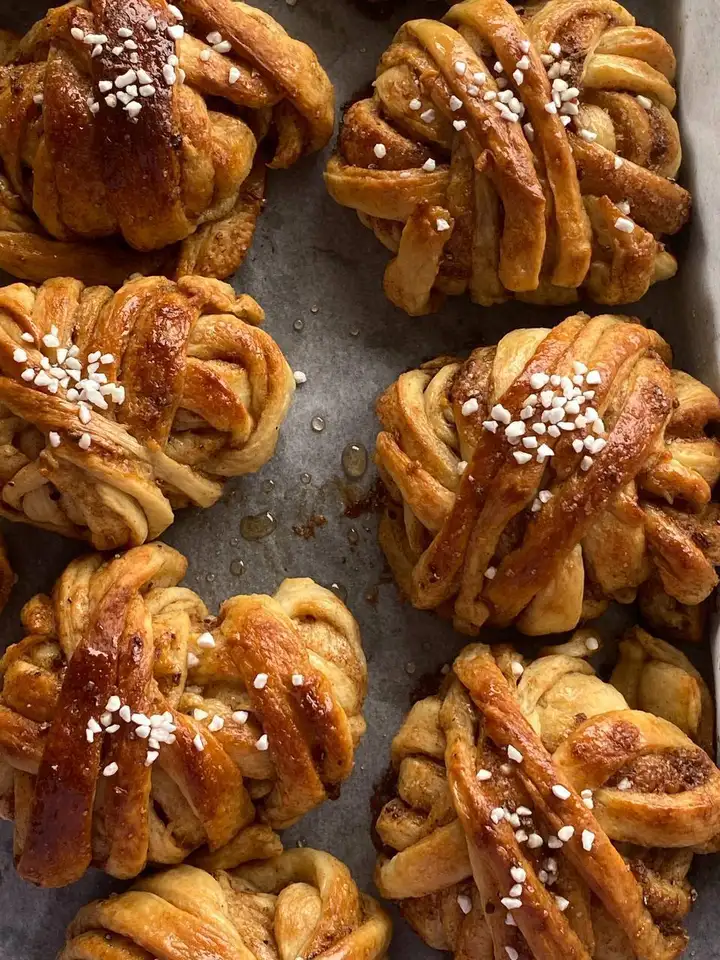 Домашние пирожки и булки