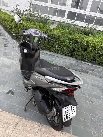 Скутер Kymco Candy Hermosa 50cc 2024 серый 4000 км