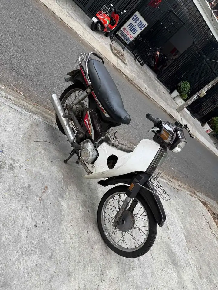 Honda Dream белый, черный, сборка Корея