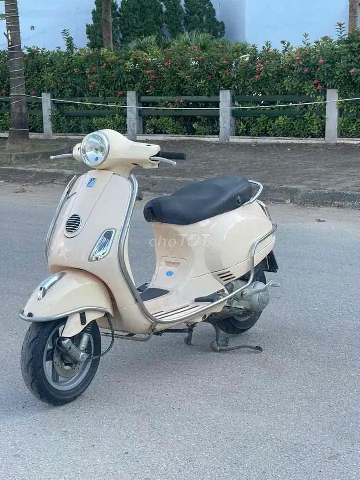 Piaggio Vespa LX 125 Kem