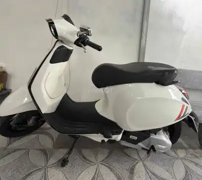 Piaggio Vespa, белая, пробег 4000 км