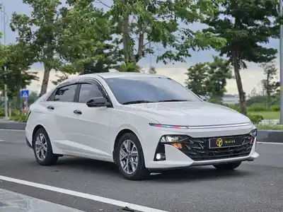 Hyundai Accent 1.5 Cao Cấp 2026, пробег 10.000 км