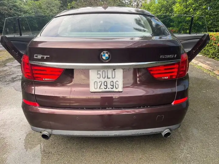 BMW 535i GT, коричневый, автомат, 48781 км