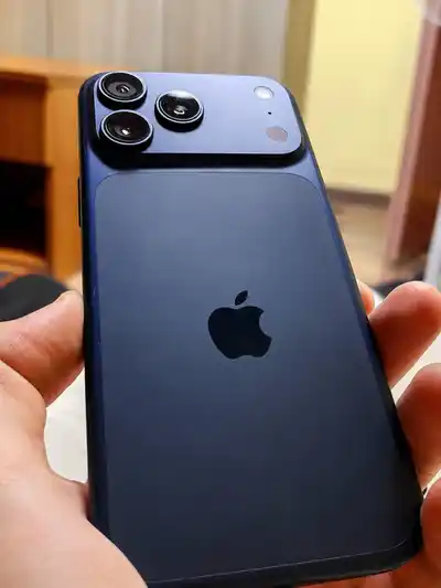 iPhone 17 Pro Max 256 GB Deep Blue