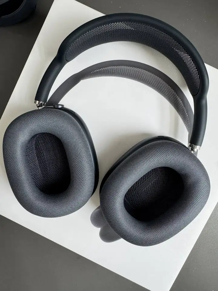 AirPods Max 2 и LED маска для лица
