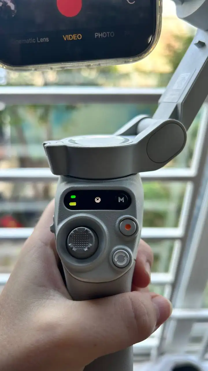 Стабилизатор DJI Osmo Mobile SE и катушечный удлинитель Honjianda