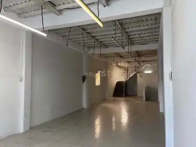 Дом 3 этажа, 4 спальни, 3 санузла, 4м х 22м (88м²), 3 фазы
