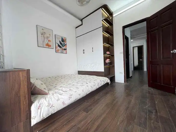Квартира 52 м², 2 спальни, Ме Динь, полная меблировка