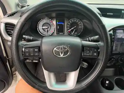 Toyota Hilux 2021 Пикап Автомат Белый 90000 км