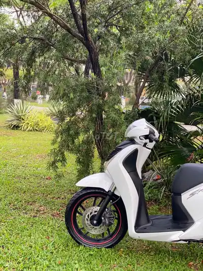 Honda SH 125cc 2016 белый-черный - рассрочка первый взнос 13 млн