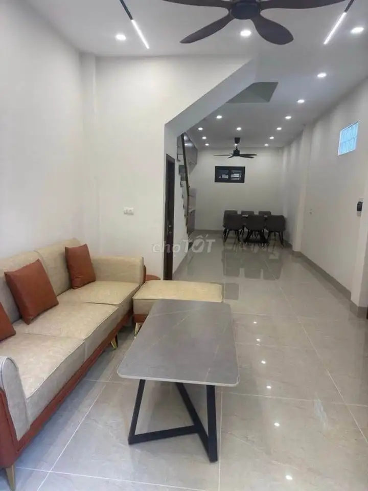 Nhà 4 tầng lô góc Sài Đồng, gần 60m², hơn 7 tỷ